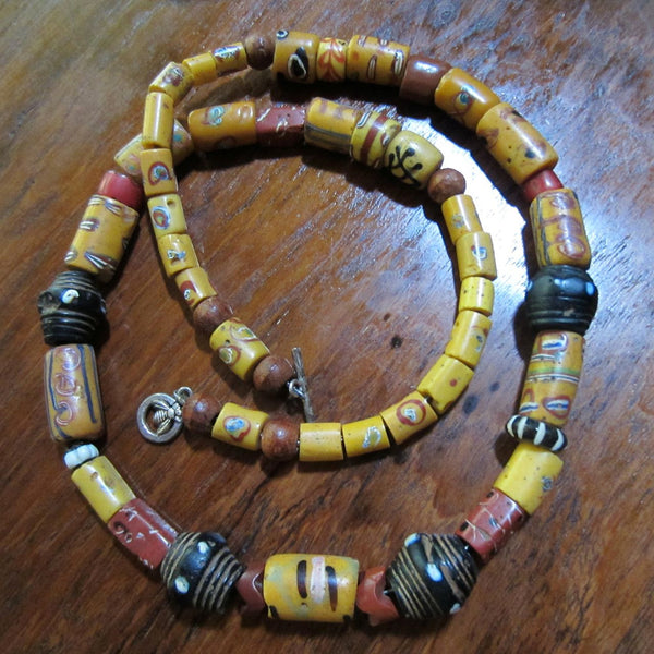 17 Venetian Trade Bead Yellow Africa Loose 2024 133319